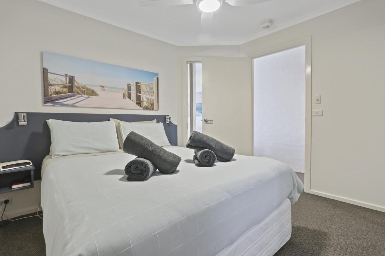 Crown Apartments Merimbula Exterior photo