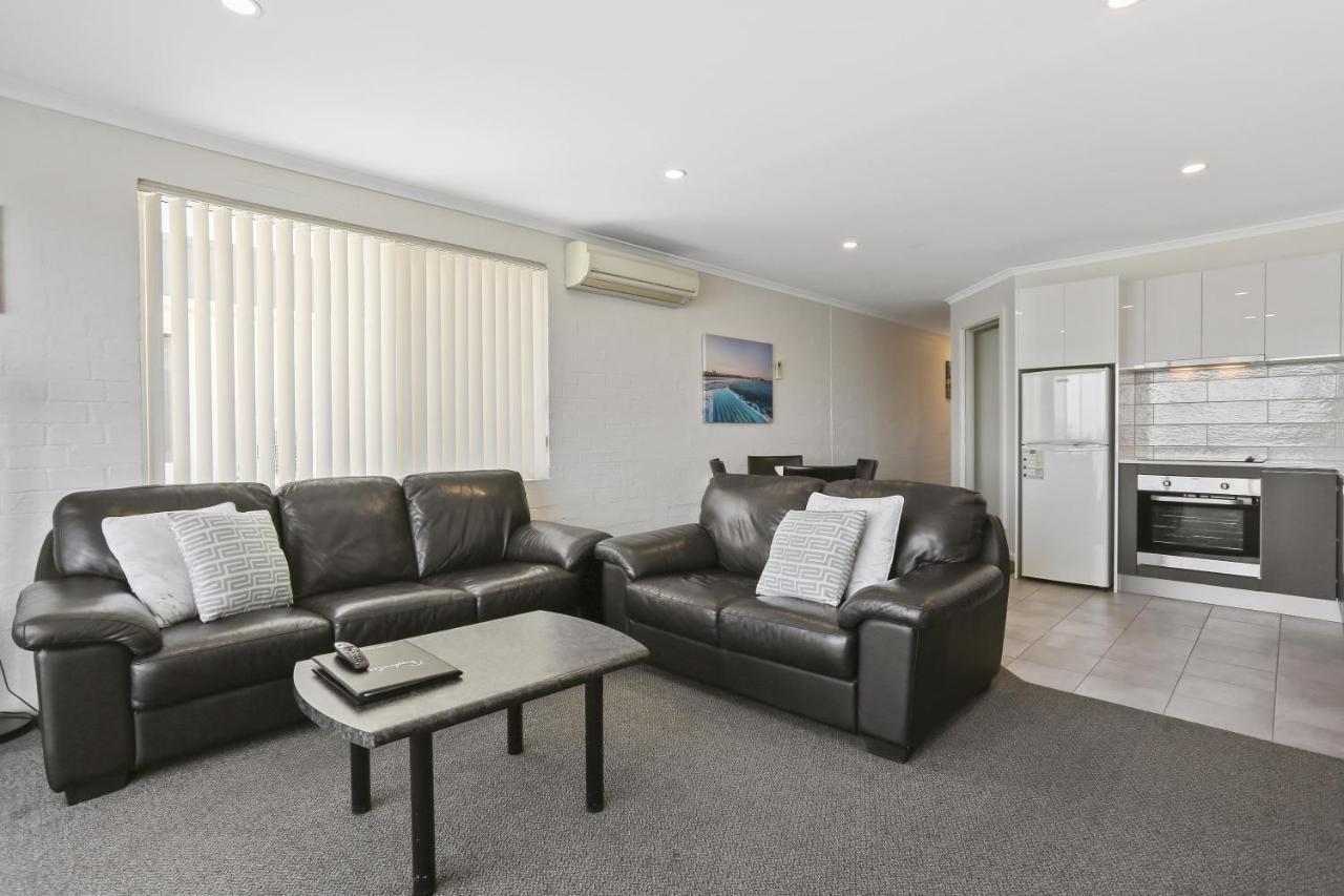 Crown Apartments Merimbula Exterior photo